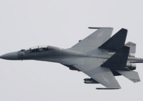 На Тайване зафиксировали приближение к острову 13 военных самолетов КНР