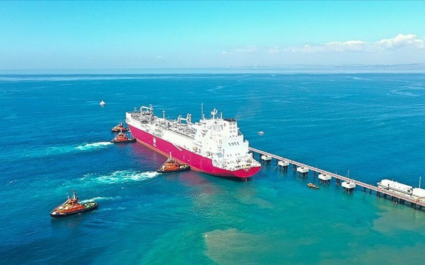 Turkey's first floating LNG ship brought to the country