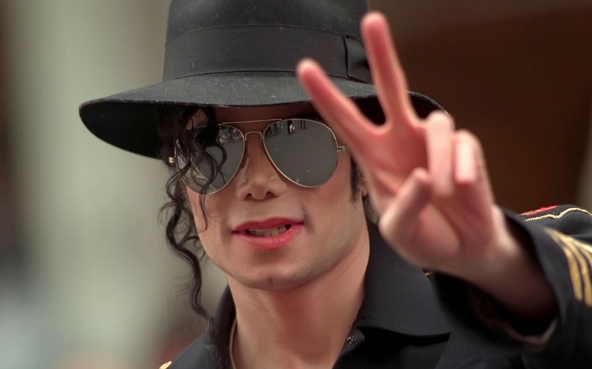 Майкл Джексон вновь возглавил список самых богатых мертвых знаменитостей