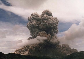 Volcano on St. Vincent erupts, spewing column of ash amid evacuations 