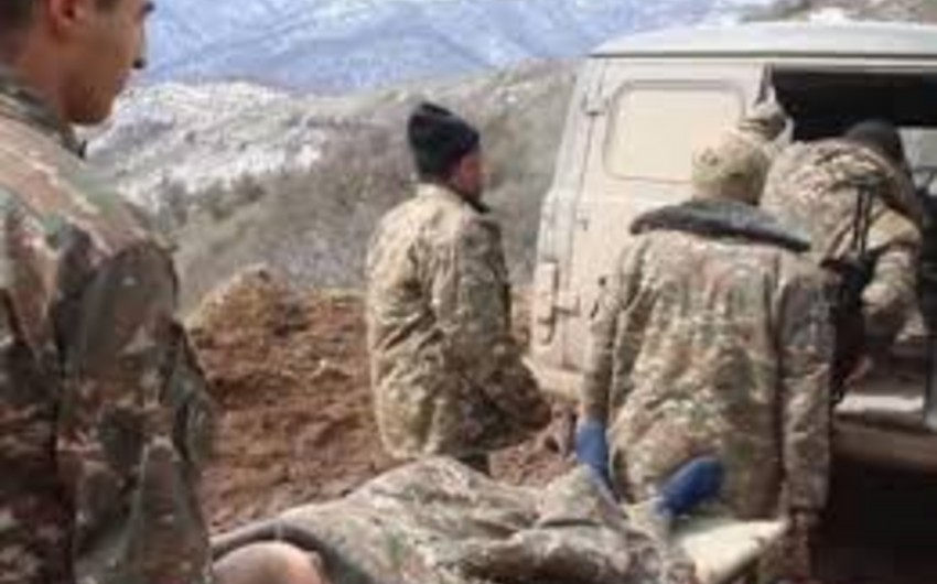 Тетя погибшего армянского солдата: Проклятия стольких родителей коснутся Саргсяна