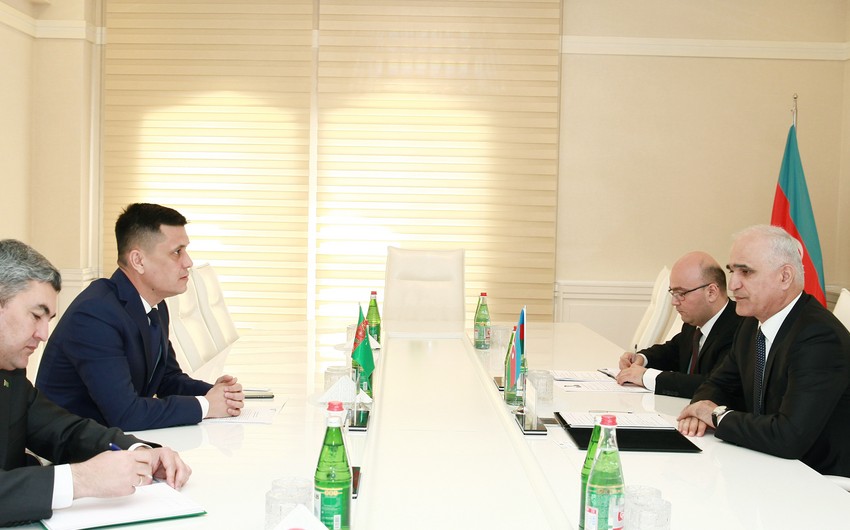 Посол: Туркменистан заинтересован в расширении связей между портами Алят и Туркменбаши