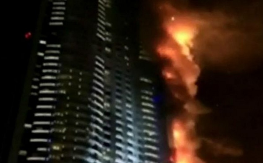 В ОАЭ при пожаре в жилом небоскребе пострадали пять человек