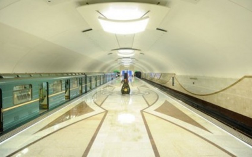 ​Бакинское метро в праздничные дни будет работать до ночи