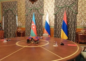 МИД РФ: Россия прорабатывает трехсторонние контакты на высоком уровне с Баку и Ереваном