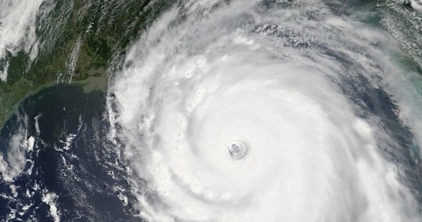 Ураган Берил в Атлантическом океане усилился до третьей категории