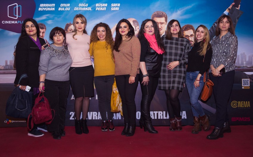 В CinemaPlus состоялся предпремьерный показ турецкой комедии Bayi toplantısı - ВИДЕО