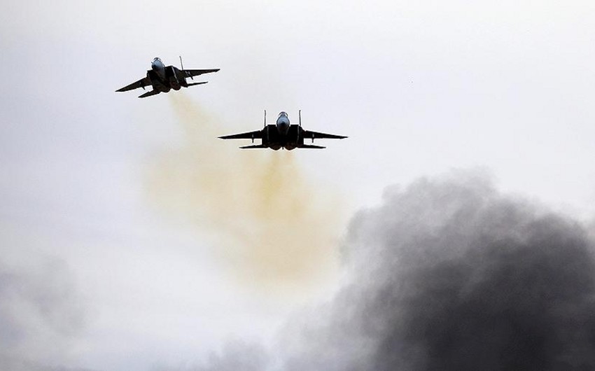 Два человека пострадали при авианалете ВВС Израиля в секторе Газа