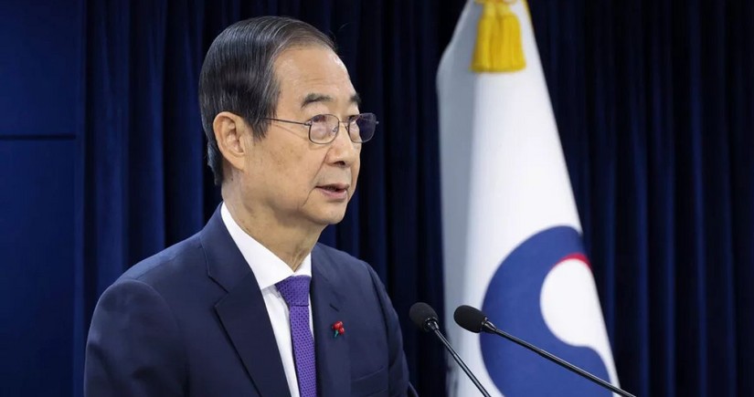 Han Dok Su Cənubi Koreyanın təxirəsalınmaz məsələlərinin həlli ilə məşğul olmağı vəd edib