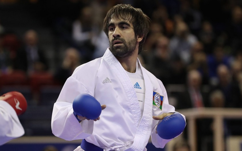 Rafael Ağayev Karate Combatda titul görüşünə çıxacaq