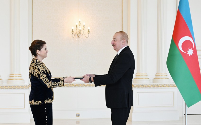 President Ilham Aliyev receives credentials of incoming ambassador of Algeria to Azerbaijan