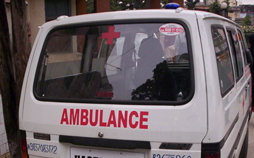 Hindistanda zəvvarları aparan avtobus dərəyə aşıb, 50 nəfər ölüb