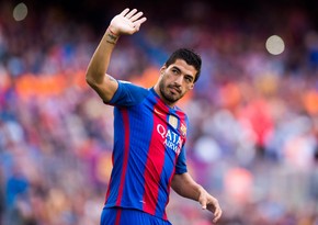 Барселона объявила о переходе форварда Суареса в Атлетико