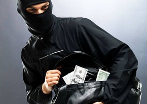 В Баку из загородного дома украли 10 тыс. евро