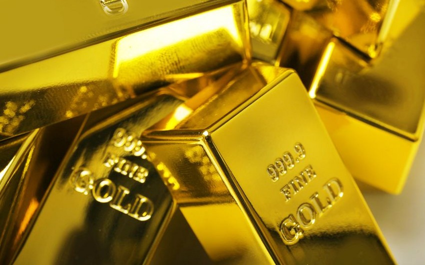 Золото дорожает на снижении курса доллара и геополитических событиях
