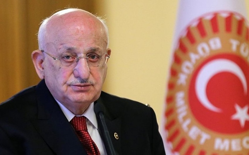 Исмаил Кахраман переизбран председателем турецкого парламента
