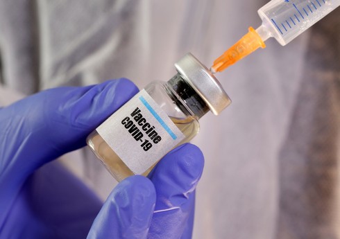 В Германии выявили нарушения порядка очередности вакцинации населения