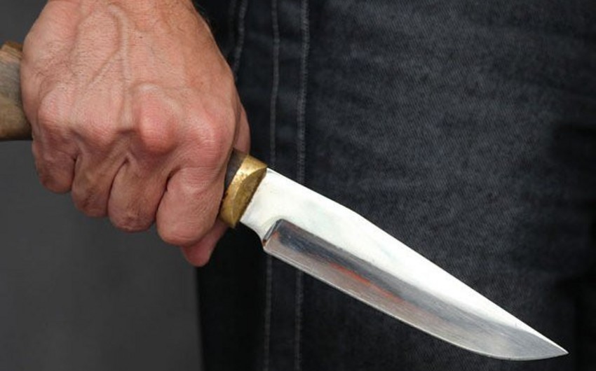 Salyanda 44 yaşlı kişi bıçaqlanıb