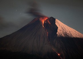 Ebeko volcano in Northern Kuril Islands throws ash to height of 2.5 km