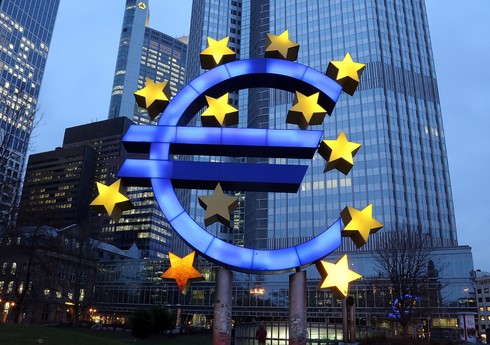 ЕС согласовал отключение от SWIFT семи российских банков