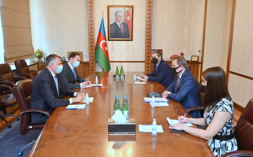 Джейхун Байрамов встретился с послом Грузии в Азербайджане 