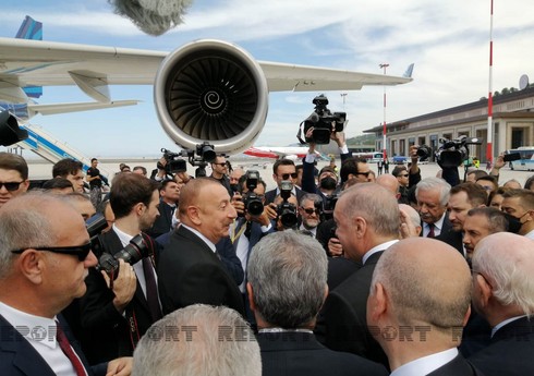 Президент Азербайджана принимает участие в открытии нового аэропорта Ризе-Артвин