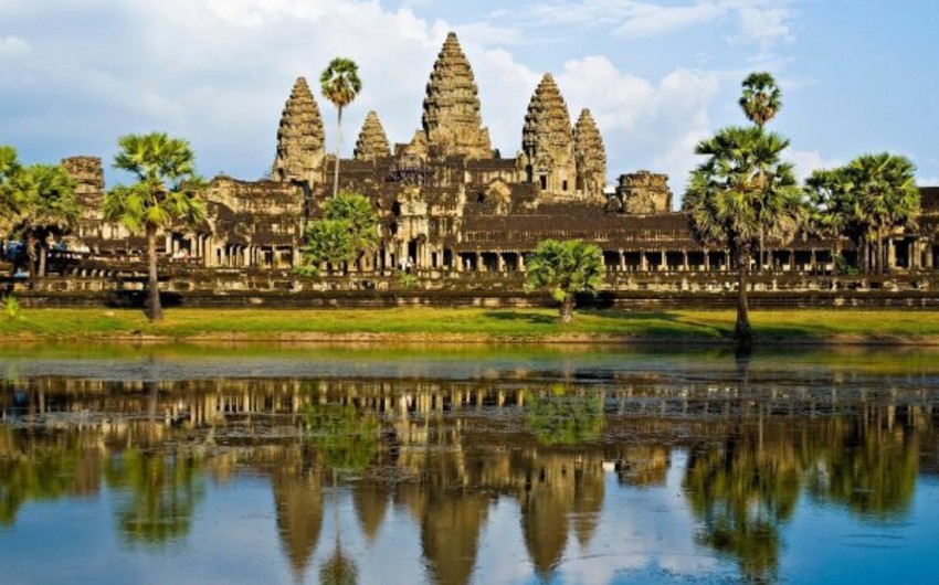 Cambodia asks tourists to pay $3,000 coronavirus deposit