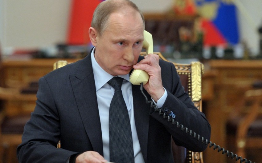 Президент России по телефону поговорил с президентами Азербайджана и Армении