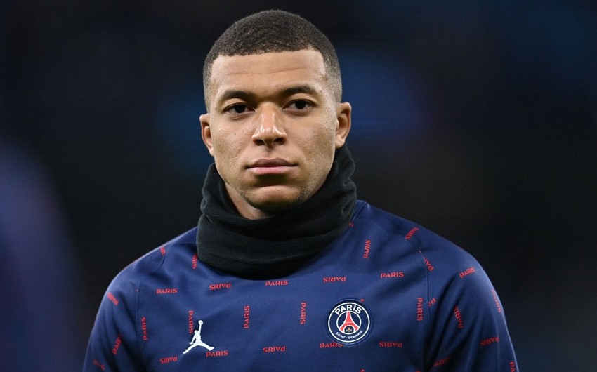 PSG star Mbappe set to sign insane contract renewal