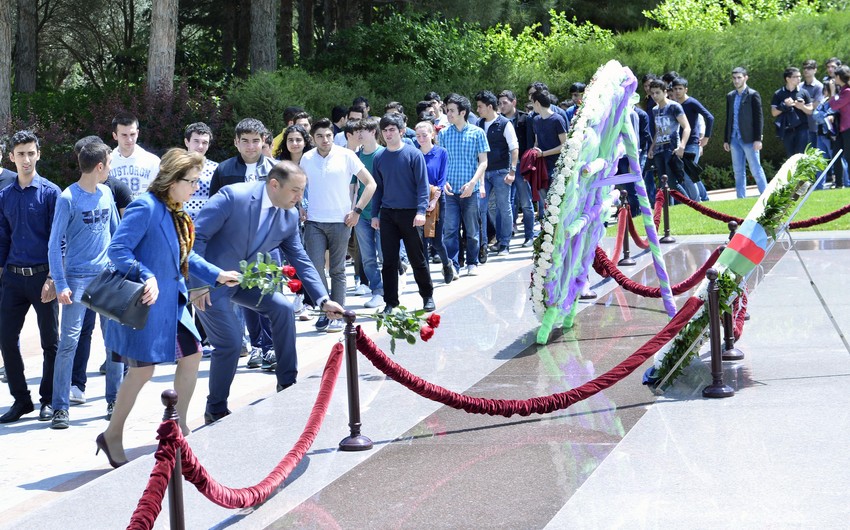 ​В БВШН почтили память общенационального лидера Гейдара Алиева