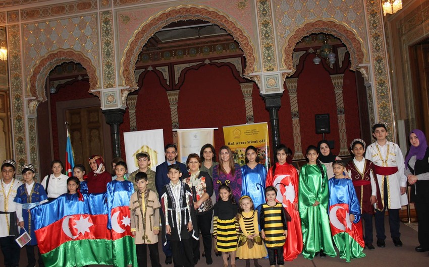 Состоялось мероприятие по случаю 100-летия государственного флага Азербайджана