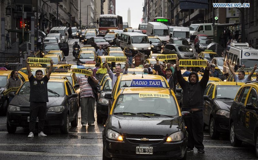 Argentinada “Uber” taksi xidmətindən istifadəyə məhdudiyyət tətbiq edib