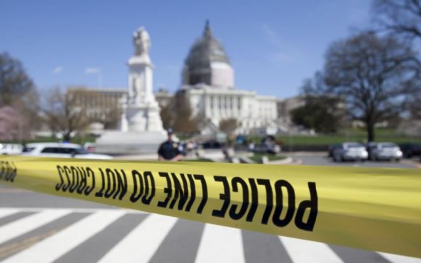 В Вашингтоне неизвестный покончил с собой у стен Конгресса