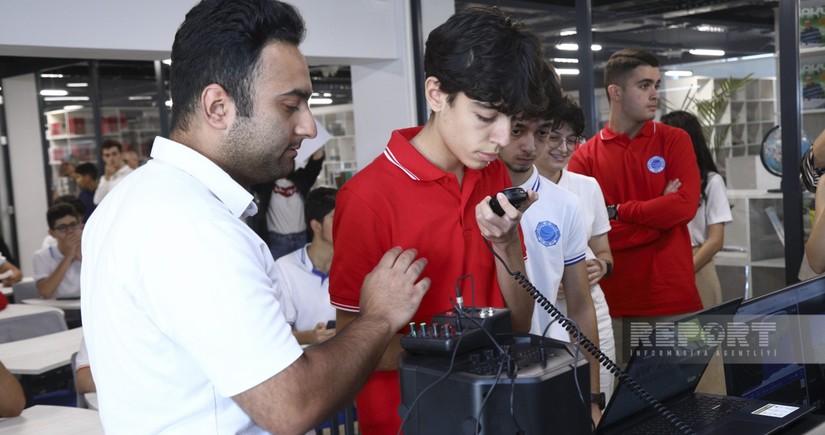 Azerbaijani schoolchildren make second contact with International Space Station