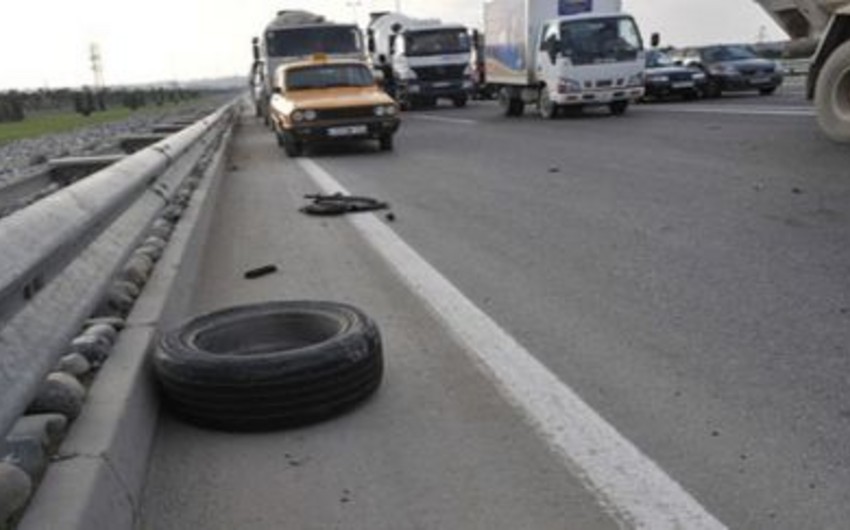 В Баку в ДТП пострадали трое человек