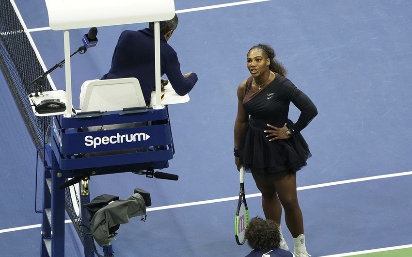 Serena Uilyams US Openin finalında davranışına görə 17 min dollar cərimələnib - VİDEO