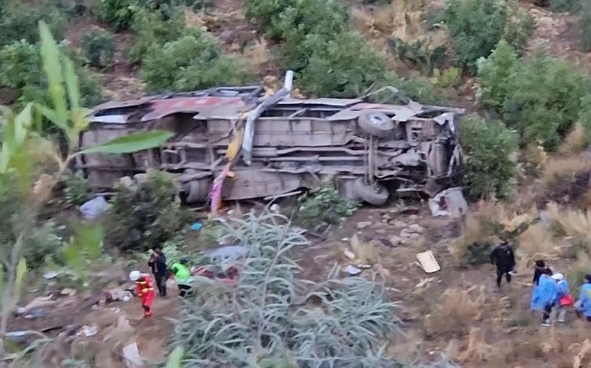 9 killed in Peru bus crash