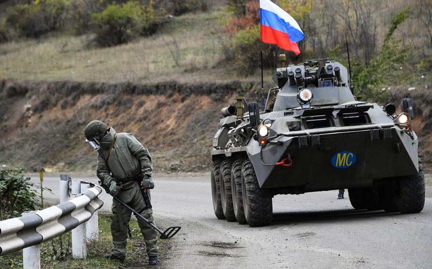 Российские миротворцы обезвредили около тысячи взрывоопасных предметов в Карабахе 