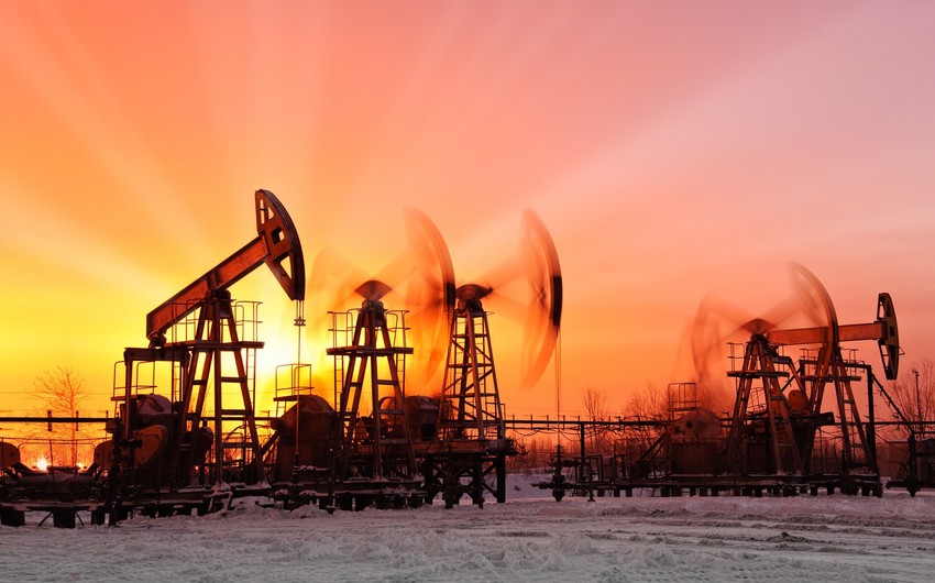 Азербайджанская нефть вновь упала в цене