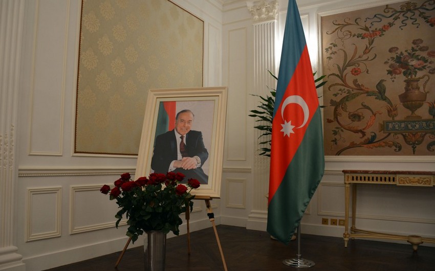 France hosts event in memory of national leader Heydar Aliyev