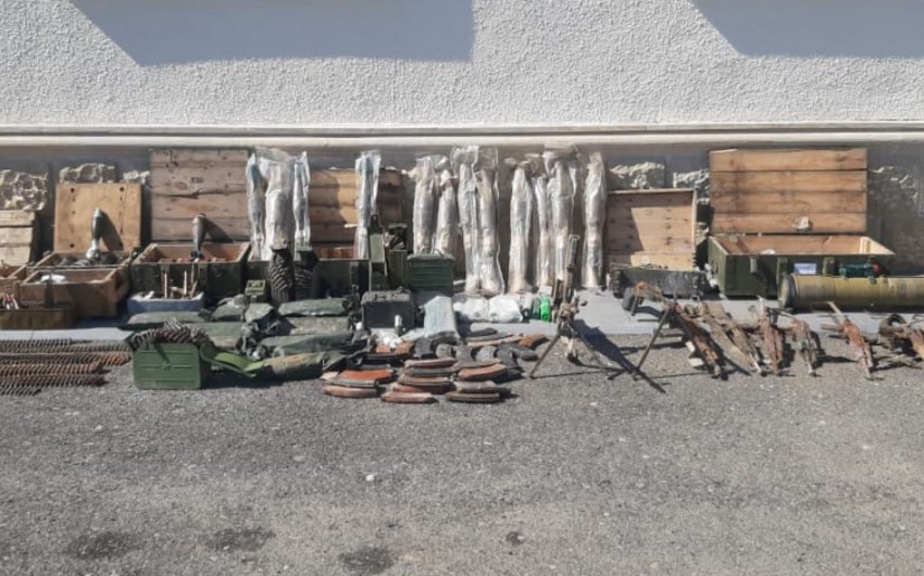 В Физулинском районе обнаружены брошенные противником боеприпасы