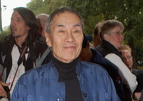 Britain actor Burt Kwouk dies