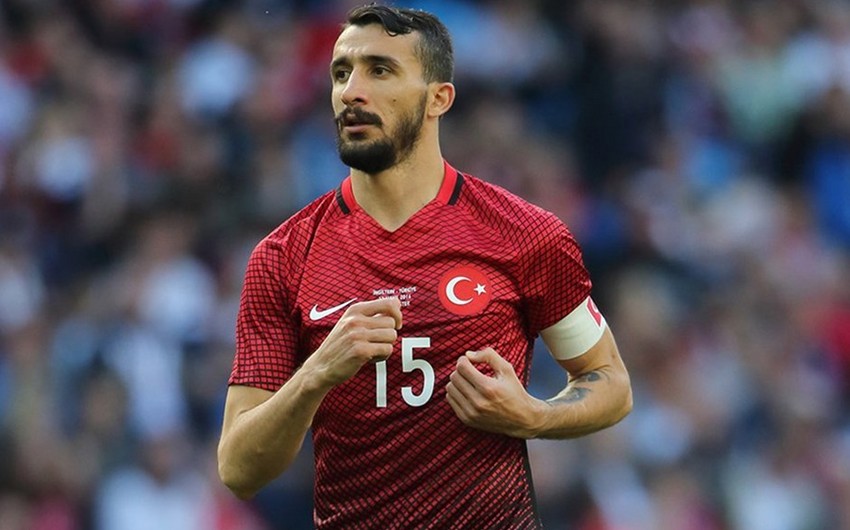 Türkiyəli məşhur futbolçu karyerasını başa vurub