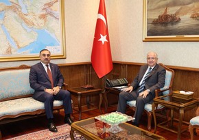 Обсуждены вопросы военного сотрудничества между Азербайджаном и Турцией