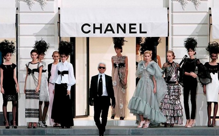 Модный дом Chanel перенес показ в Китае из-за коронавируса