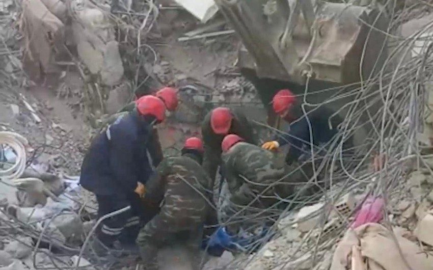 Azerbaijani rescuers save 53 people, pull out 729 bodies from rubble in Türkiye