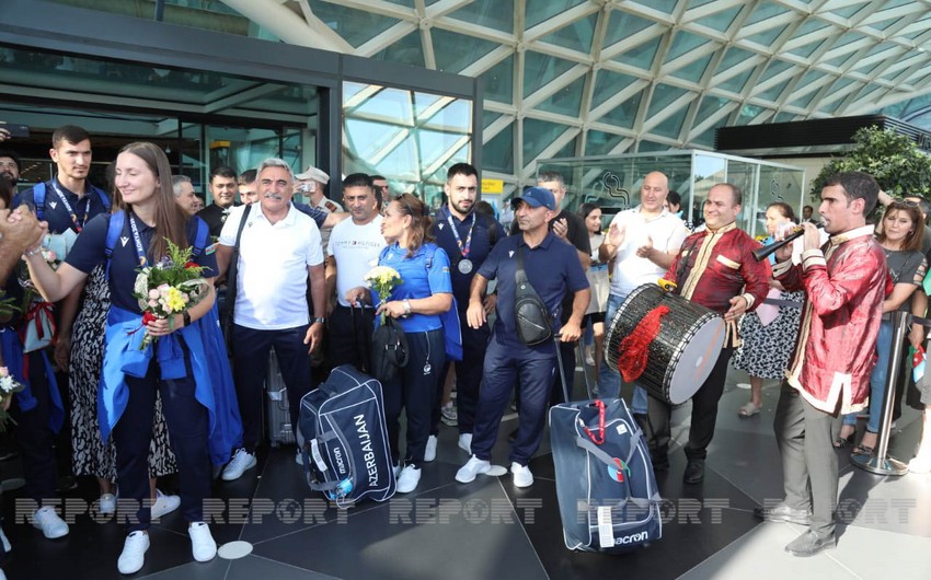 Выступавшие на Исламиаде спортсмены вернулись в Азербайджан
