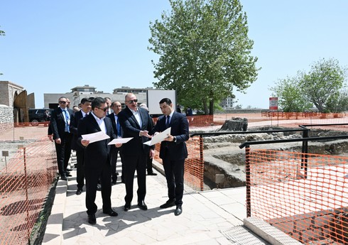 Ильхам Алиев и Садыр Жапаров ознакомились с работами, проводимыми во Дворце Панахали хана в Агдаме