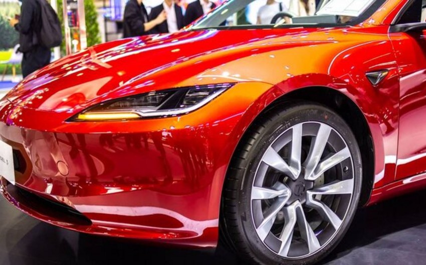 Tesla recalls 1.85 million US vehicles over unlatched hood issue