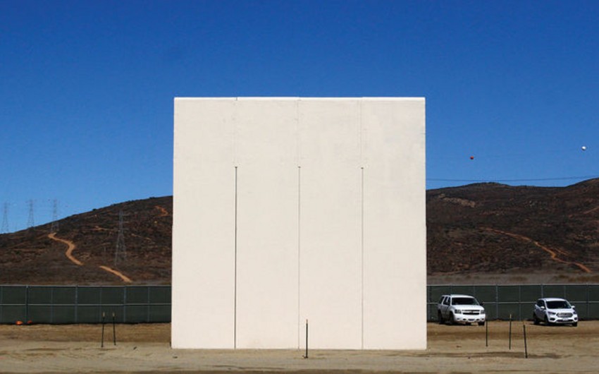 Келли назвал стоимость стены на границе с Мексикой